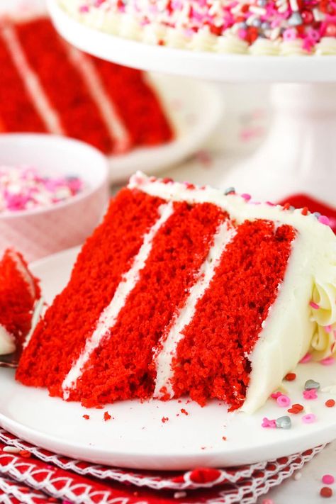 This moist and tangy Red Velvet Cake is layered with a fluffy cream cheese frosting for a classic dessert that you'll savor every bite of. It's super easy to prepare and it makes a wonderful treat for birthdays, Valentine's Day or any other festive occasion! Moist Cupcake Recipes, Homemade Red Velvet Cake, Life Love And Sugar, Best Red Velvet Cake, Red Velvet Cake Recipe, Velvet Cake Recipes, Chocolate Cream Cheese, Forest Cake, Best Chocolate Cake