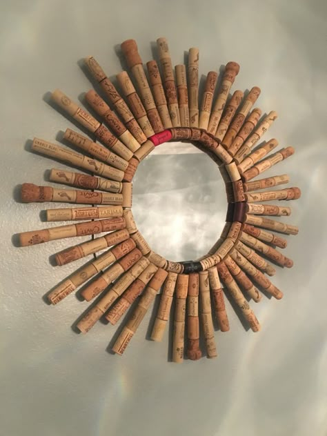 Diy Wine Cork Crafts, Wine Cork Diy Projects, Cork Diy Projects, Wine Cork Diy Crafts, Wine Cork Projects, Cork Crafts Diy, Wine Cork Diy, Wine Cork Art, Cork Projects