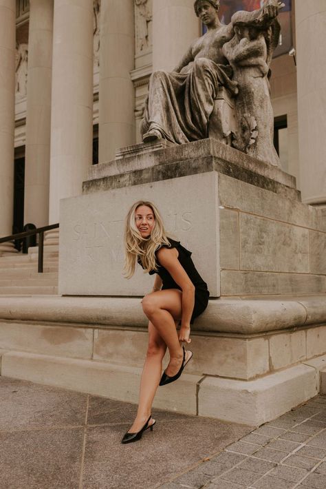 From location to outfit, worked with Sierra to create this elevated interpretation on classic senior pictures, taken at the Saint Louis Art Museum it gives a minimal and edgy yet bold and timeless look to this stunning seniors gallery. Silk Dress Senior Pictures, Vogue Senior Pictures, Editorial Style Senior Pictures, Courthouse Photoshoot Senior, Senior Graduation Portraits, Senior Photos Museum, Senior Picture Ideas White Background, Locations For Photoshoots, Art Gallery Senior Pictures