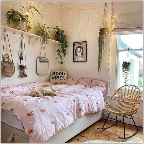 Apartment Goals, Future Room, Dorm Room Inspiration, Apartment Bedroom, Bohemian Bedroom Decor, Space Ideas, Room Redo, Teen Bedroom Decor, Spare Room