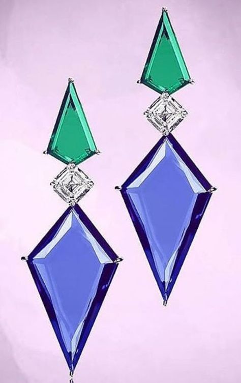 ‘Kissing’ Lozenge Shaped Diamond, Ceylon Sapphire and Zambian Emerald Earrings from Boghossian Lozenge Diamond, Kite Earrings, Jewelry Knowledge, Jewellery Design Sketches, Bridal Diamond Jewellery, Diamond Jewelry Necklace, Ceylon Sapphire, Zambian Emerald, Jewelry Boards