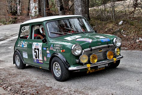 INNOCENTI MINI COOPER MK II  - 3 Rally HISTORIC VALSUGANA  19.03.2011 by marvin 345, via Flickr Rally Car Design, Mini Morris, Mini Cooper Classic, Mini Clubman, Mini Countryman, Nissan 370z, Mini Car, Mini Cooper S, Lamborghini Gallardo