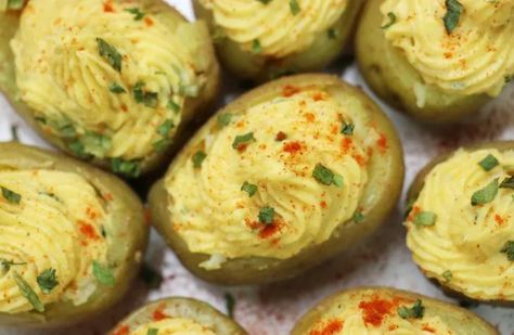 Deviled Potatoes, Potato Appetizers, Impressive Appetizers, Vegan Easter, Vegan Thanksgiving Recipes, Plant Based Whole Foods, Plant Based Dinner, Appetizers Easy Finger Food, Thanksgiving Appetizers