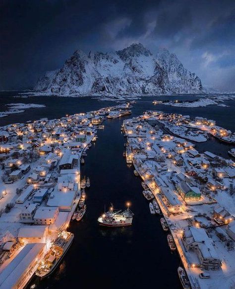 Incredible Europe on Instagram: "Moody Norwegian evenings in Lofoten 🇳🇴✨ Photos by @sebastien.nagy ❤️" Lofoten Islands Norway, Norway Winter, Mendocino Coast, Lofoten Islands, Bergen Norway, Redwood Forest, Winter Scenery, Travel Locations, Global Travel