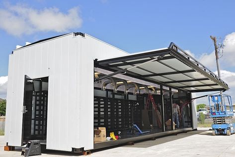 Introducing Hydraulic Doors for ISO Shipping Containers – A New Revolution in Hydraulics Container Gym, Kursi Ban, Green Roof House, Backyard Gym, Iso Container, Shipping Container Architecture, Container Cafe, Container Cabin, Container Buildings