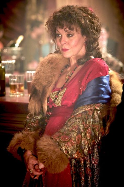 Aunt Polly Peaky Blinders, Peaky Blinders Fashion, Peaky Blinders Dress, Costume Peaky Blinders, Aunt Polly, Peaky Blinders Costume, Peaky Blinders Season, Helen Mccrory, Peaky Blinders Series