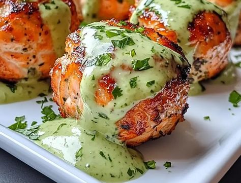 Baked Salmon Meatballs With Avocado Sauce, Salmon Meatballs With Avocado Sauce, Salmon Meatballs With Avocado Crema, Salmon With Avocado Sauce, Baked Salmon Meatballs, Baked Salmon Meatballs With Creamy Avocado Sauce, Avocado Sauce For Salmon, Ground Salmon Recipes, Salmon Balls Recipes