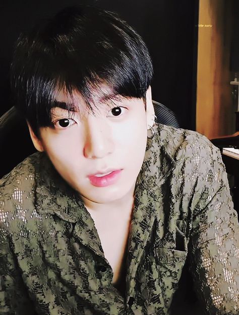 Jungkook Boyfriend Material, Jungkook Vlive, Jungkook Boyfriend, Jungkook V, 1 September, Jeon Jeongguk, V Live, Jungkook Cute, Foto Jungkook