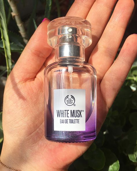 White Musk Perfume, Purple Bottle, Musk Perfume, Happy Stuff, Perfume Lover, Bath And Body Care, Fashion Life, My Cup Of Tea, Perfume Collection