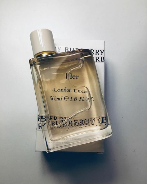 Her London Dream Perfume, Burberry Her London Dream Perfume, Burberry London Dream, Burberry Her London Dream, Perfume Combos, Burberry Her, Marriage Box, Burberry Perfume, London Dreams