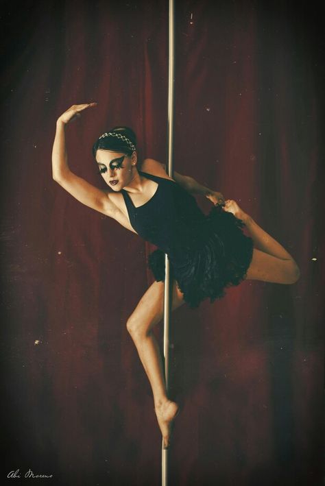 Halloween Costumes 2014, Pole Dance, Pole Dancing, Halloween Costume, Halloween Costumes, Concert, Halloween, Photography, Tela