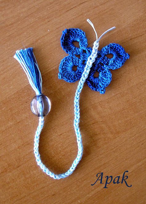 Crochet Bookmarks Free Patterns, Marque-pages Au Crochet, Butterfly Bookmark, Penanda Buku, Crochet Bookmark Pattern, Papillon Butterfly, Crocheted Flowers, Crochet Humor, Crochet Butterfly