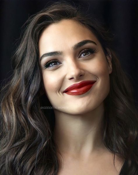 Beautiful eyes Gal Gabot, Gal Gardot, Gal Gadot Wonder Woman, Most Beautiful Eyes, Beautiful Lips, Jolie Photo, Gal Gadot, Beautiful Smile, Girl Face