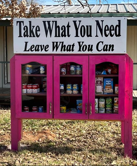 Community Box Ideas, Community Pantry Ideas, Mutual Aid Ideas, Blessing Box Food Pantry, Blessing Box Ideas, Community Food Pantry, Community Pantry, Little Free Library Plans, Homeless Care Package