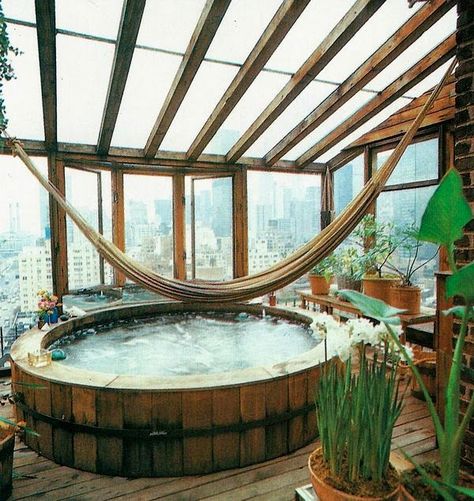 Hot tub and hammock overlook city from a solarium. [600 x 635] roomart /u/Meunderwears - Imgur Bohemian Sunroom, Indoor Hot Tub, Deco House, Bohemian Bathroom, Sunroom Decorating, Bohemian House, Boho Deco, Earthship, Bad Design