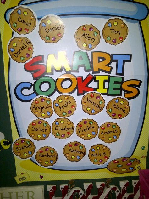 The Smart Cookie jar is for children who score 90% or better on their spelling test. LOVE THIS The Smart Cookie, Preschool Door, Classroom Door Displays, Smart Cookies, Joy In The Journey, Preschool Bulletin, Spelling Test, School Doors, School Displays