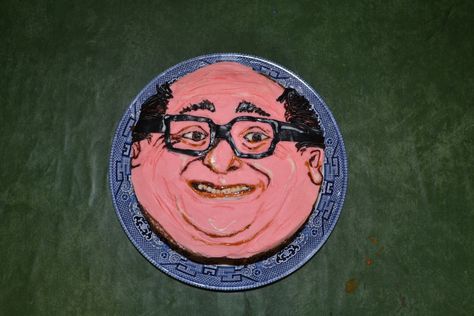 .danny devito Ugly Cakes, Best Cake Ever, Funny Birthday Cakes, Danny Devito, Just Cakes, Sweet Cakes, Pretty Cakes, Cute Cakes, What’s Going On