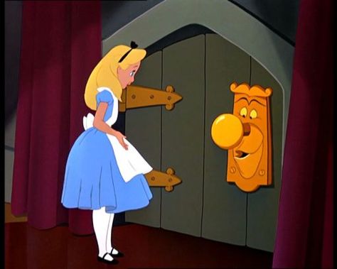 Alice and the doorknob Front Door Knobs, Alice In Wonderland Cartoon, Alice In Wonderland Pictures, Alice In Wonderland 1951, Alice In Wonderland Aesthetic, Princess Quotes, Disney Version, Alice Liddell, Quotes About