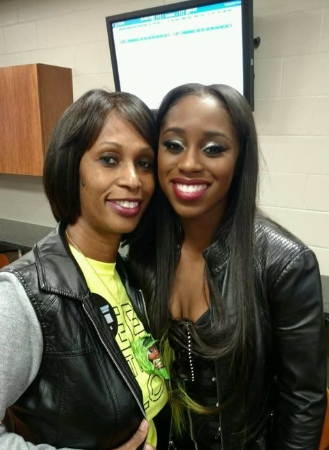 Trinity Fatu with her mom Grace McCray Wwe Naomi, Trinity Fatu, Roman Reigns, Step Moms, Reign, Wwe, Quick Saves