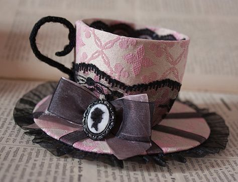 English Hats, Pink Tea Cups, Steampunk Christmas, Tea Hats, Happy Hat, Mad Hatter Party, Mini Hat, Tea Party Theme, Hat Fascinator