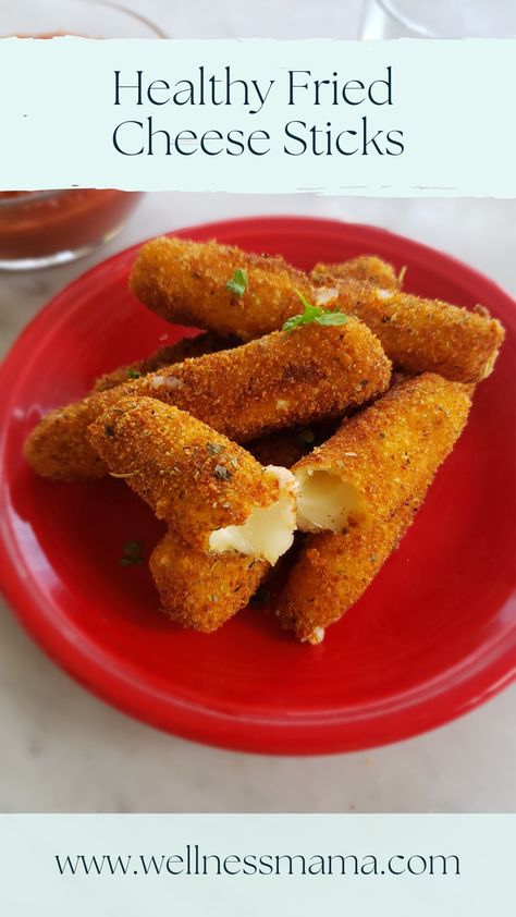 A grain-free homemade take on mozzarella cheese sticks that uses almond flour for breading. Mozza Sticks, Fried Cheese Sticks, Cheese Sticks Recipe, Korean Chicken Wings, Parsnip Fries, Mozzarella Sticks Recipe, Healthy Cheese, Almond Flour Bread, Fried Cheese