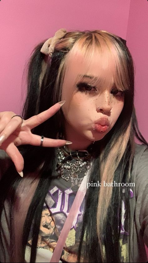 Quarter Dyed Hair, Punk Pigtails, Girl With Pigtails, Split Dyed Hair, Dream Aesthetic, Punk Hair, Hair Designs, Face Claims, Dyed Hair