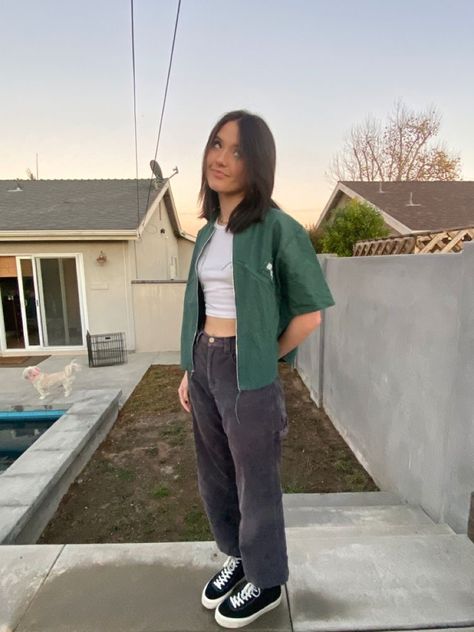 Masc Thrifted Outfits, Girly Masc Outfits, Feminine Tomboy Aesthetic, Fem And Masc Outfit, Masc Outfit Ideas For Women, Indie Lesbian Outfits, Masc Women Outfits Casual, Gay Bar Outfit Women, Bi Girl Outfit