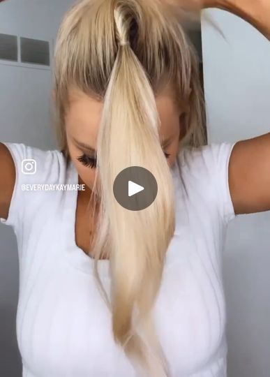 Half Up Half Down Volume Ponytail, Diana Hairstyles, Volume Ponytail, Hair Tricks, Two Ponytails, Hair Curling Tutorial, Hair Hack, Half Ponytail, Hair Drying