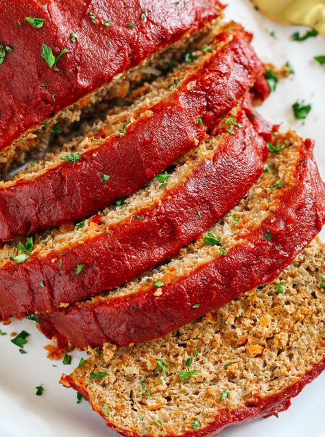 The Best Healthy Turkey Meatloaf - Eat Yourself Skinny Healthy Turkey Meatloaf, Ground Turkey Meatloaf Recipes, Turkey Meatloaf Healthy, Ground Beef Meatloaf, Ground Turkey Meatloaf, Beef Meatloaf Recipes, Meatloaf Recipes Healthy, Healthy Meatloaf, Turkey Meatloaf Recipes