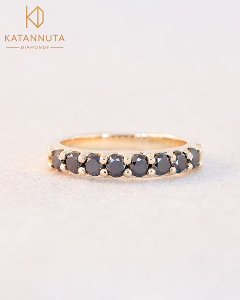 We love combining black diamonds and gold. In this ring, 8 black diamonds contrast beautifully with yellow gold in a stacking ring 🖤💛 Stop scrolling. Join the family. ☎083 234 0247 📩 sparkle@katannutadiamonds.co.za 🌍 http://katannutadiamonds.co.za. #madeinsouthafrica #proudlysouthafrican🇿🇦 #privatejeweller #bespokejewellery #diamondrings #ringbling #rotd #ringoftheday #ringspiration #ringinspiration #showmeyourrings #wholesalejewellery #ringsofinstagram #blackdiamonds #dotd #diamondsofthed... Engagement Rings Diamond, Black Diamond Ring, Gemstone Engagement, Diamonds And Gold, Rings Diamond, Bespoke Jewellery, Black Diamonds, Gemstone Engagement Rings, Stacking Ring