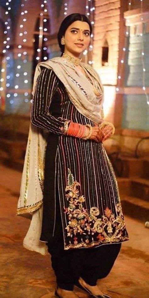 Black Punjabi Suit, Bridal Suits Punjabi, Simple Indian Suits, Customised Clothes, Punjabi Suits Party Wear, Patiala Suit Designs, Punjabi Suits Designer Boutique, Embroidery Suits Punjabi, Salwar Suits Party Wear