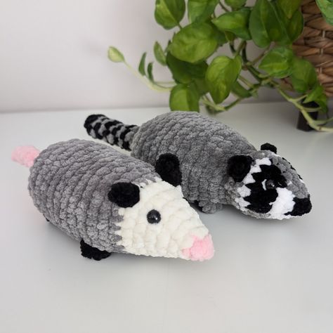 Opossum & Raccoon friends 🩷 Both patterns by me Cubie Crochet 🧶 Opossum pattern available now #nosewopossum link in bio Raccoon pattern in testing, available next week! #nosewcrochet #crochetideas #crochetinspo #crochetraccoon #crochetopossum #smallcrochetplushies #crochetplushies #cubiecrochet No Sew Crochet Patterns, Crochet Opossum, Raccoon Crochet, Raccoon Pattern, No Sew Crochet, Disney Crochet, Crocheted Stuff, Disney Crochet Patterns, Stuff Animals