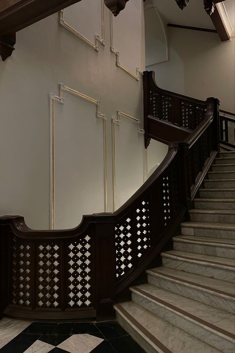 Neutral Stairs, Mumbai Architecture, Mumbai Trip, Mumbai Travel, Saint Xavier, Architecture Aesthetic, Mumbai City, Stairs Architecture, Mumbai