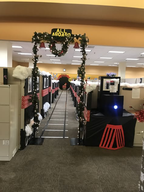 Call Center Christmas Decorations, Polar Express Office Theme, Polar Express Office Decorations, Office Christmas Decorations Cubicles, Polar Express Party Ideas, Christmas Cubicle, Cubicle Decorations, Polar Express Theme, Christmas Competition