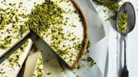 Honey and cardamom cheesecake. Cardamom Cheesecake, Best Cheesecake, Honey Soy, Digestive Biscuits, Cheesecake Recipe, Eating Raw, Fresh Lime Juice, Cheesecake Recipes, Just Desserts