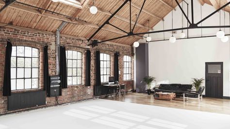 Studio 1 - Loft Studios West Facing Windows, Quonset House, Studio Warehouse, Blank Room, Event House, Photography Studio Design, Content Studio, Media Studio, Warehouse Home