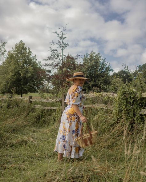 Multicoloured floral print dress with white background Straw Hat And Dress Outfit, Sombrero Outfit, Floral Print Dress Summer, Plus Size Summer Dresses, Black Linen Dress, Yay Or Nay, Girls Dresses Summer, Plus Size Summer, Shop The Look