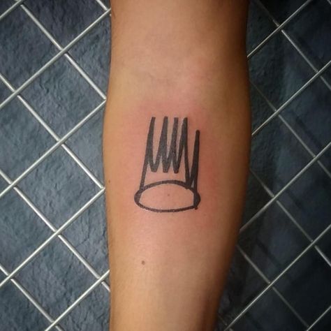 Born Sinner Crown Tattoo, Born Sinner Tattoo, Born Sinner Crown, Kanye Tattoo, Tattoos For Guys Forearm, Sinner Tattoo, J Cole Born Sinner, Born Sinner, Barber Tattoo