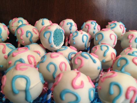 Gender Reveal Oreos, Gender Reveal Cake Pops, Gender Reveal Party Food, Pink Cake Pops, Custom Cake Pops, Polka Dot Cakes, Baking Decor, Pops Cake, Bow Gender Reveal