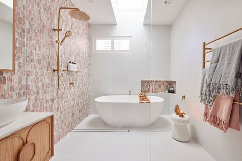 Wins & Sins from The Block 2021 Guest Bathrooms - TLC Interiors The Block Bathroom, Reece Bathroom, Guest Bathrooms, Big Bathrooms, Bathroom Trends, Main Bathroom, Rooms Reveal, Blue Mountains, Room Planning