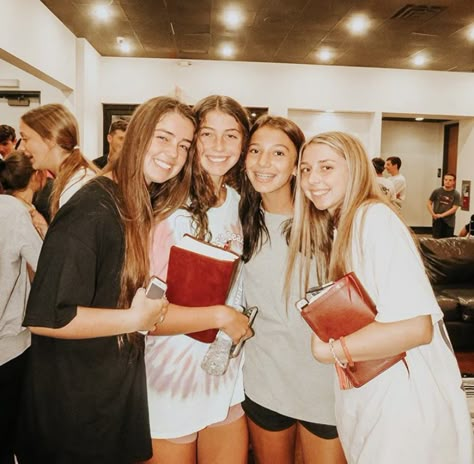 Womens Ministry Aesthetic, Church Friends Aesthetic, Vbs Aesthetic, Christen Aesthetic, Christian Friend Group Aesthetic, Youth Camp Aesthetic, Confirmation Aesthetic, Christian Summer Camp Aesthetic, Christian Community Aesthetic