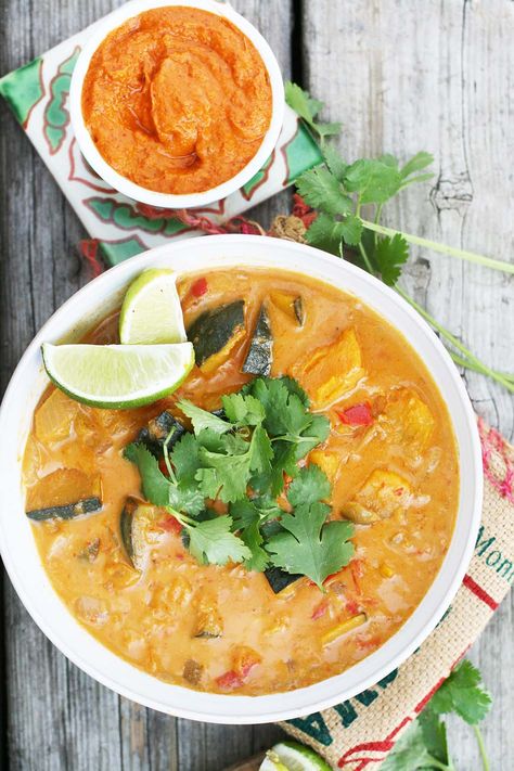 Kobacha Squash, Thai Red Curry Recipe, Red Curry Recipe, Red Curry Sauce, Thai Curry Paste, Kabocha Squash, Thai Cooking, Coconut Milk Curry, Asian Grocery