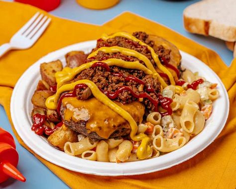 Garbage Plate Recipe, Garbage Plate, Pasties Recipes, Hot Chili Sauce, Fried Pickles, Hamburger Recipes, Hamburger Patties, Pasta Sauces, Chopped Carrots