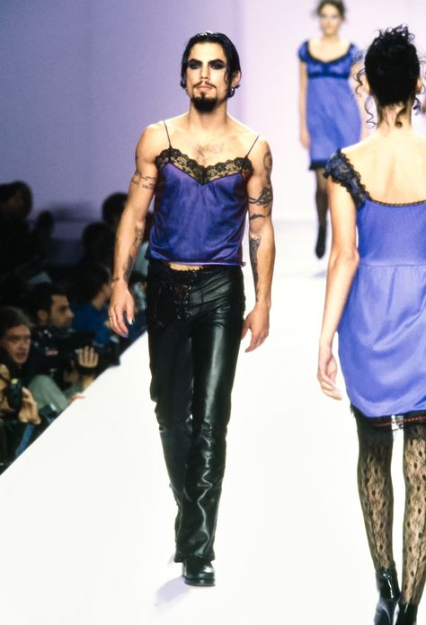 Dave Navarro, Become A Fashion Designer, Red Hot Chili Peppers, Anna Sui, Runway Pictures, Donna Karan, Red Hot, Vintage Tops, Runway Fashion