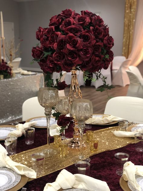 Burgundy Sweet 16 Theme, Maroon And Gold Quinceanera Decorations, Burgundy And Black Sweet 16, Maroon Centerpieces Quince, Burgundy And Gold Sweet 16, Burgundy Quince, Red Quinceanera Theme, Gold Quinceanera Theme, Quinceanera Decor