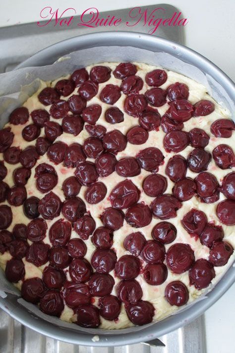 Sour Cherry Cake Recipe, Sour Cherry Cake, Amazing Christmas Desserts, Sour Cherry Recipes, Tart Fruit, Cherry Recipes Dessert, Cherry Cake Recipe, Entertaining Desserts, Apple Pie Recipe Homemade