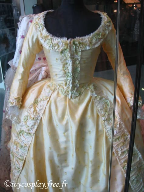 Late 18th Century Fashion, Marie Antoinette Costume, Rococo Dress, Victorian Elegance, Gown Ideas, Rococo Fashion, 18th Century Costume, Yellow Gown, 18th Century Clothing