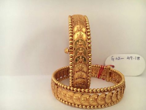 Gold Kasula Bangles, Lakshmi Kasula Bangles Gold, Antique Lakshmi Bangles, Lakshmi Coin Bangles, Kaasu Design Bangles Gold, Lakshmi Design Gold Bangles, Gold Coin Bangles, Lakshmi Gold Bangles, Lakshmi Kasula Bangles