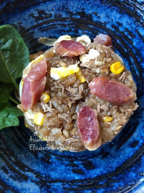 Sticky Rice with Chicken and Chinese Sausages - Instant Pot Chipotle Chili Recipe, Authentic Asian Dishes, Chocolate Glaze Recipes, Filipino Home, Chicken Chinese, Rice With Chicken, Chinese Sausage, Recipes For The Holidays, Chinese Dumplings