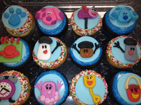 Blues Clues Cupcakes we made Blues Clues And You Birthday Cake, Blue Clues Cupcakes, Blues Clues Cupcakes Cake Ideas, Blues Clues Birthday Cupcakes, Blues Clues Treats, Blues Clues Cupcakes, Shared Birthday Parties, Blue Clues, Blue's Clues Birthday Party